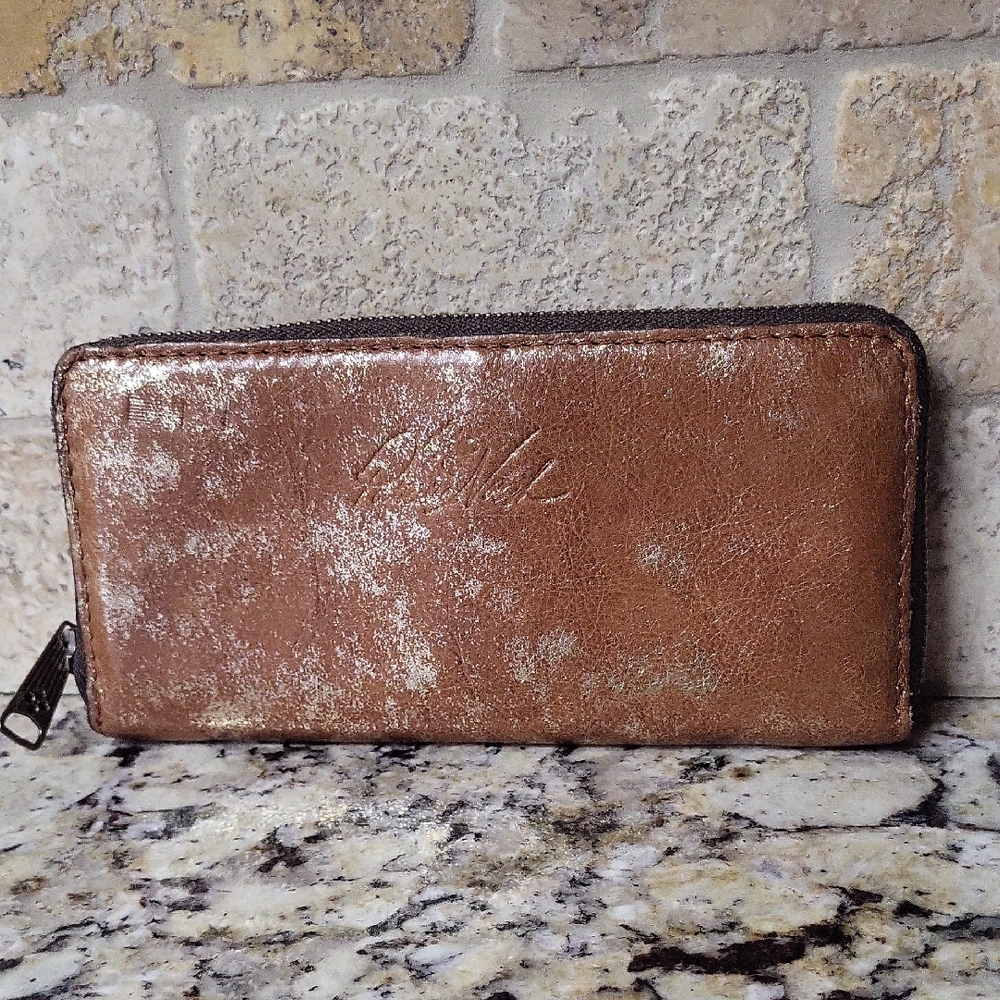 Patricia Nash Ziparound Wallet